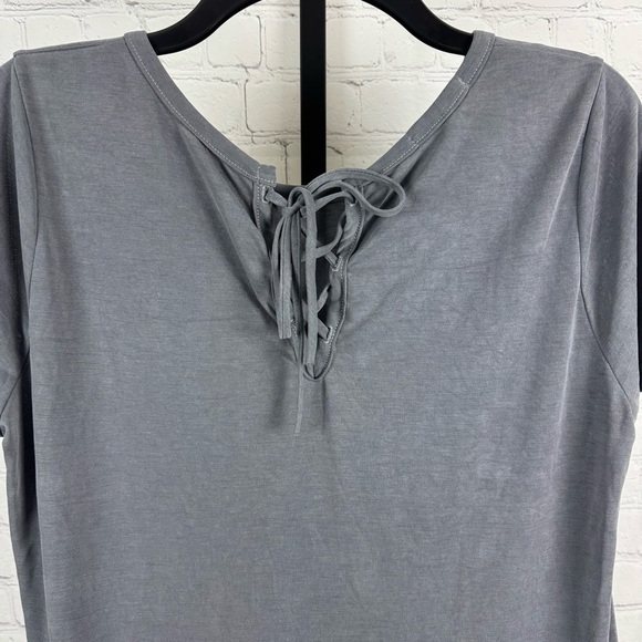 Mod Ref Gray Ruffle Tie Back T-Shirt Size Large - Picture 6 of 7